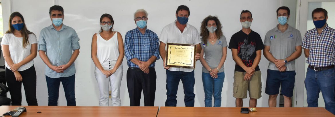 Intendente Dr. Andrés Lima realizó un reconocimiento al Dr. Rodney Colina y equipo de Virología